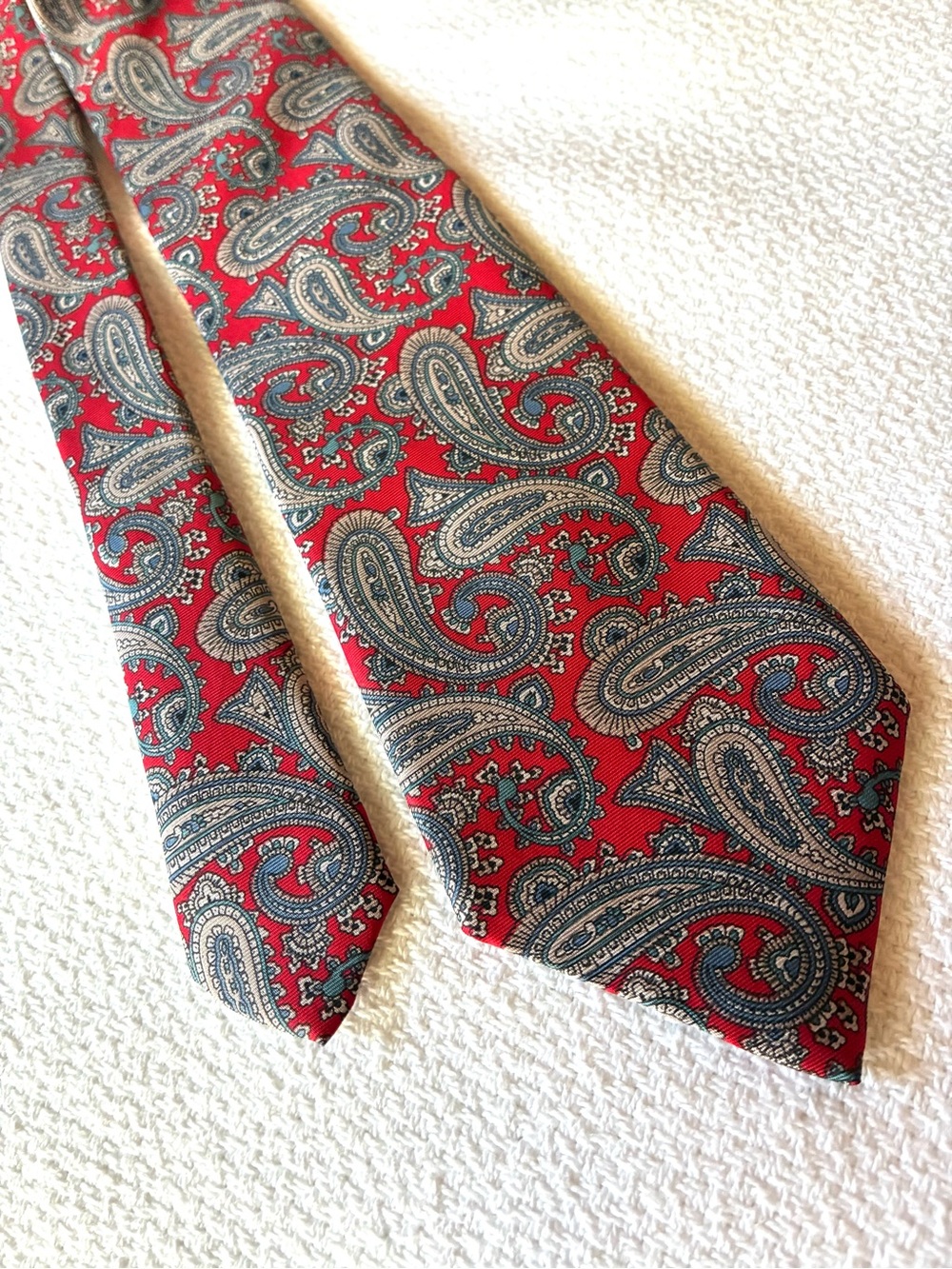 Lands' End 100% Silk Red Paisley Tie with Blue and Cream Accents - Picture 2 of 5